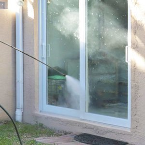 easy to wash flyscreen